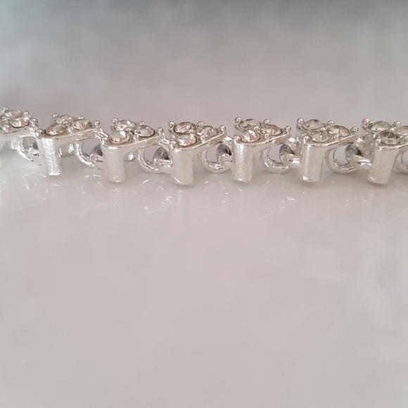 Cristal Silver Hearts Bracelet 7.5 " Inches Length - Picture 4 of 8
